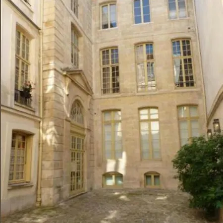 Apartament Charming Cosy Triplex In Trendy Marais Paryż