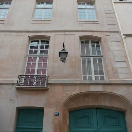 Charming Cosy Triplex In Trendy Marais Apartament Paryż