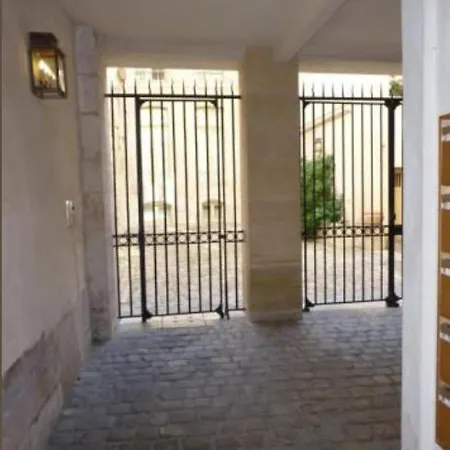 Charming Cosy Triplex In Trendy Marais