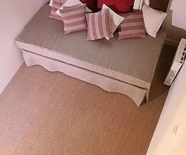 Charming Cosy Triplex In Trendy Marais * باريس