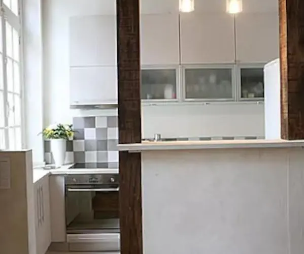 Charming Cosy Triplex In Trendy Marais شقة
