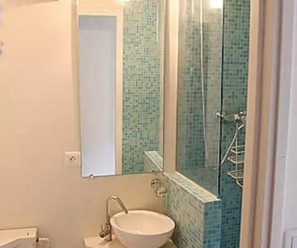 شقة Charming Cosy Triplex In Trendy Marais باريس