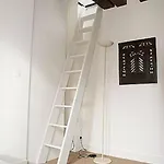 Charming Cosy Triplex In Trendy Marais